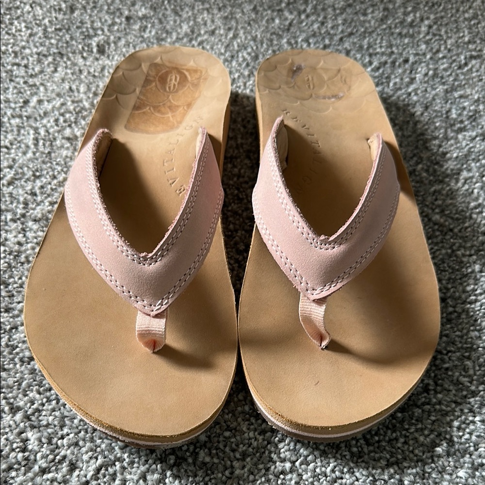 Revitalign flip flops